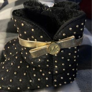 MK baby girl boots